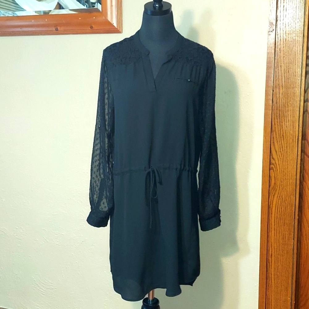 Juniors Black Rainn Tie Waist Lace Tunic Dress